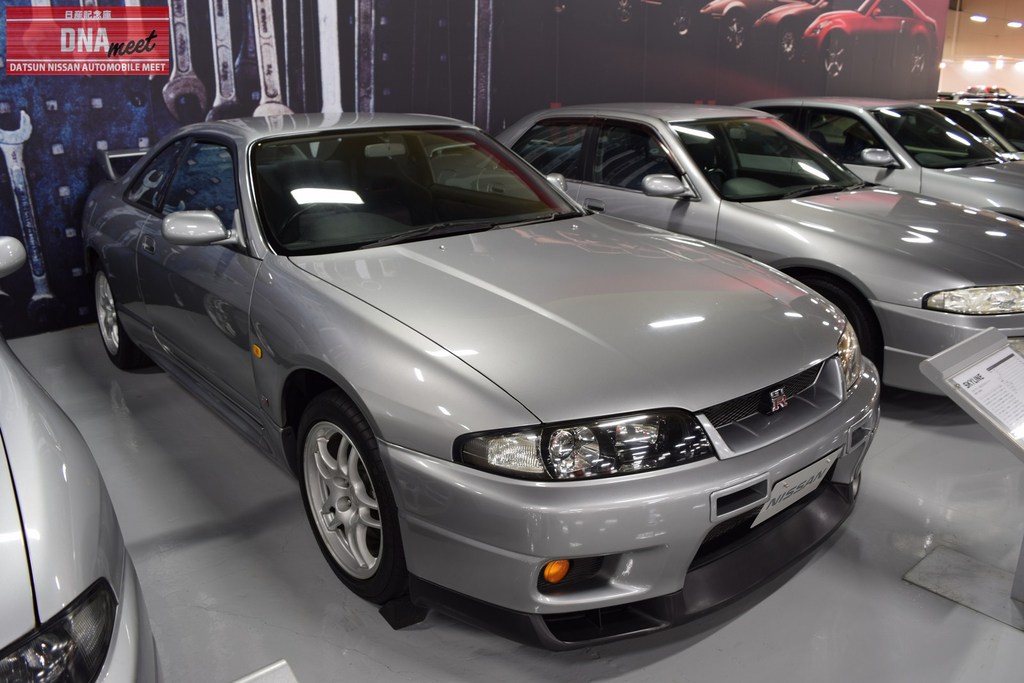 [Image: 1434664805_31-Skyline%20GT-R%20V%20Speci...R33%29.JPG]