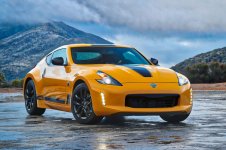 Nissan-370Z-Heritage-Edition--fotoshowBig-efe49377-1063391.jpg